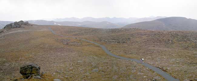 A short tourist walk along the Trail Ridge Rd.