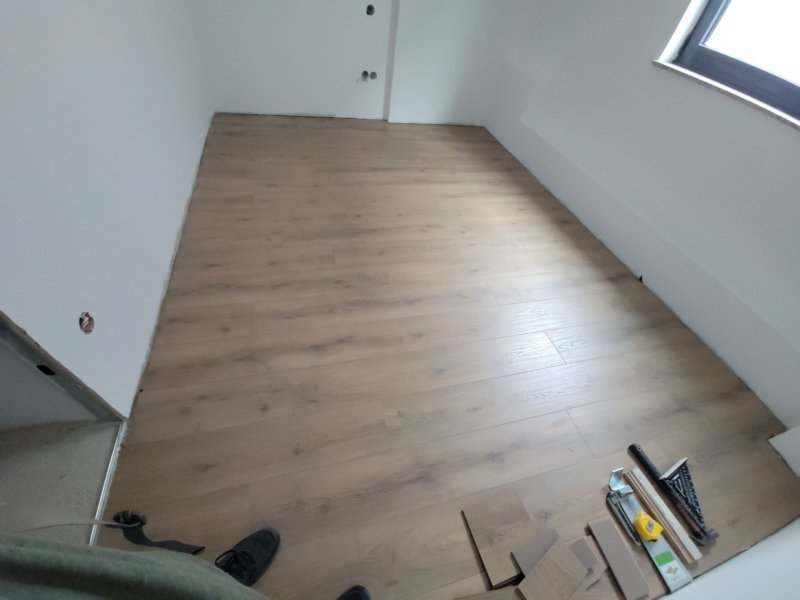 onefinishedroom.jpg
